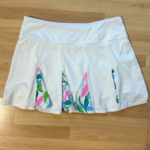 Lilly Pulitzer Cassata 13" Skort White Size M Like New - Picture 4 of 5